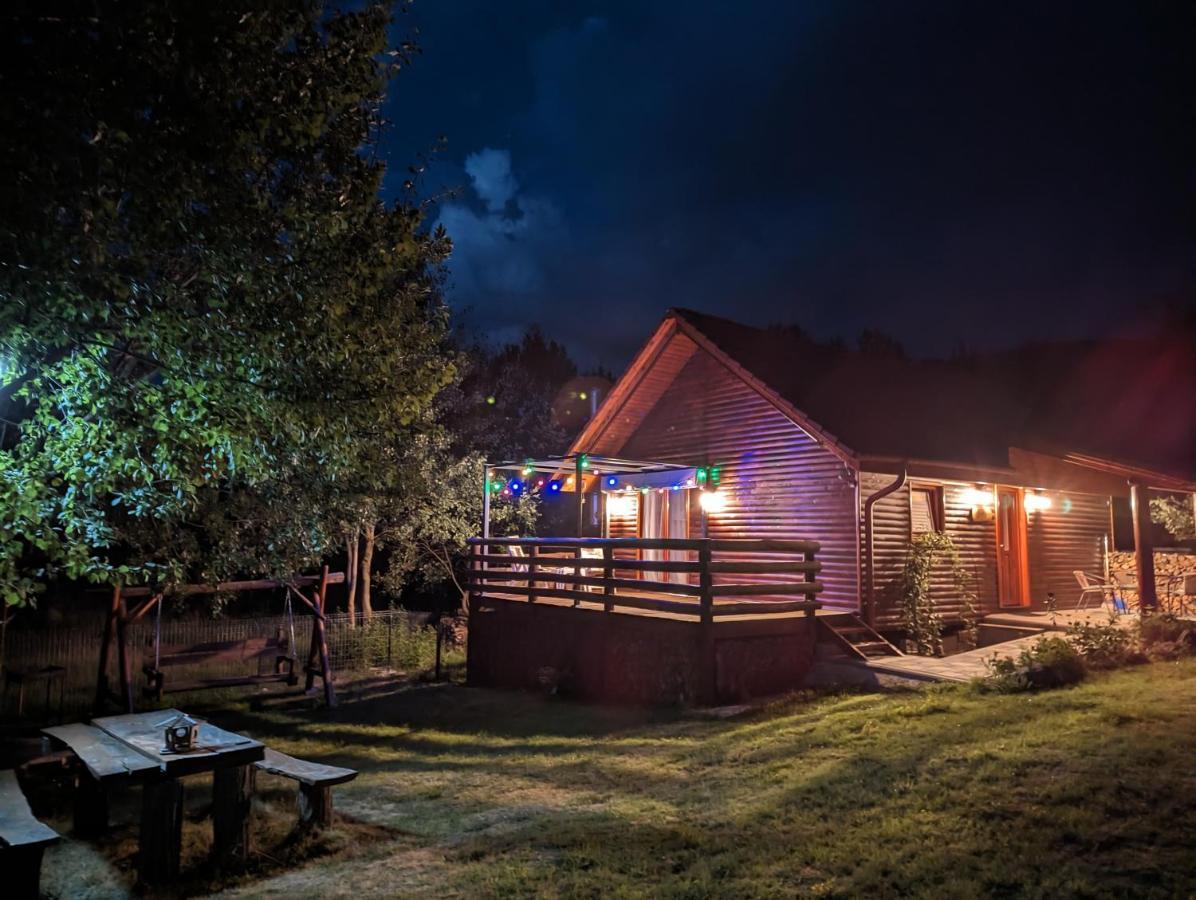 Cabana Nyiko Cu Ciubar Lupeni  Buitenkant foto
