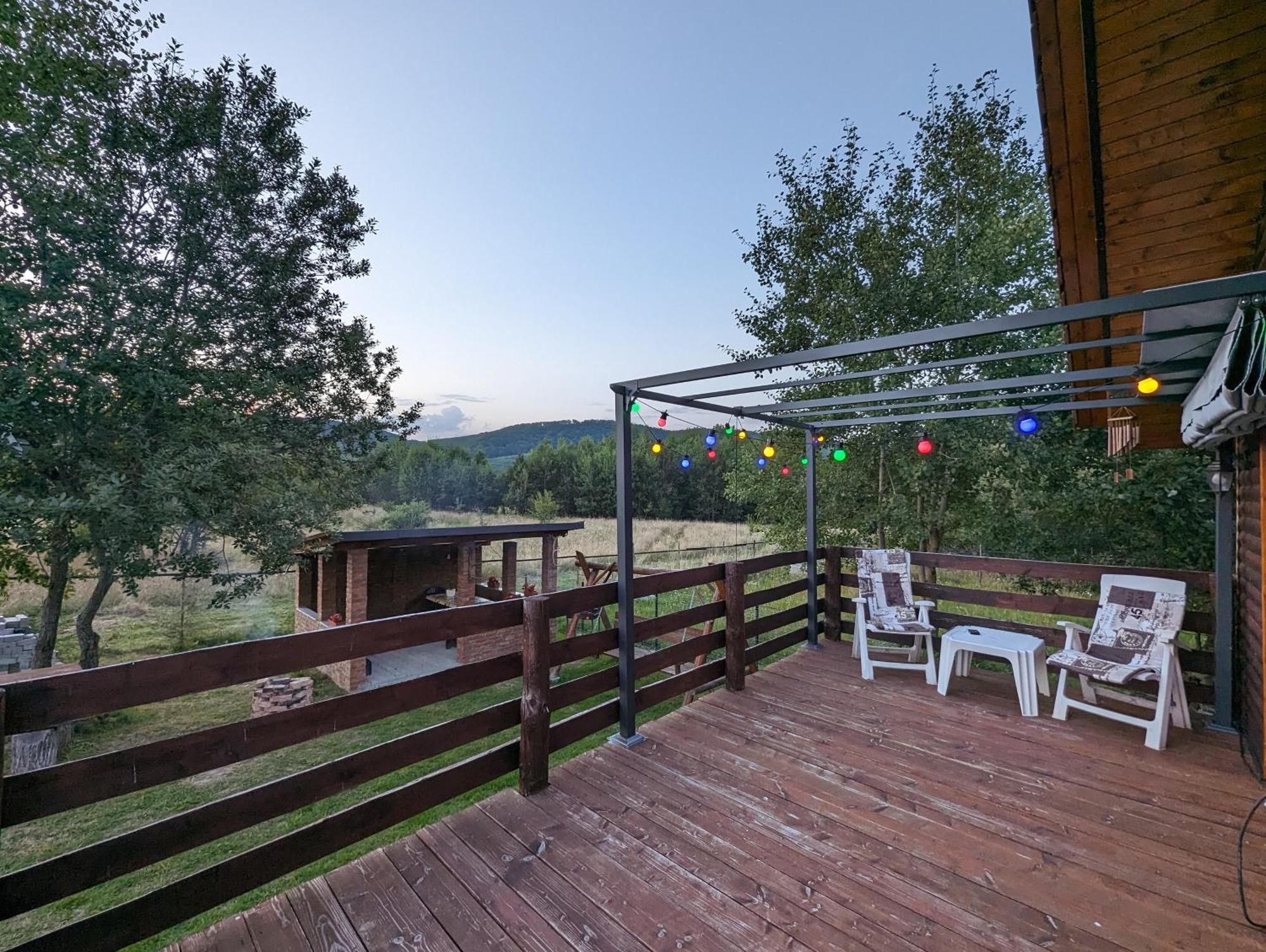 Cabana Nyiko Cu Ciubar Lupeni  Buitenkant foto